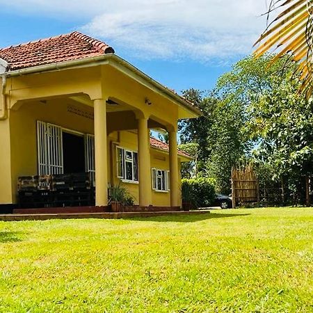 לינה וארוחת בוקר ג'ינג'ה Buutu Nest מראה חיצוני תמונה